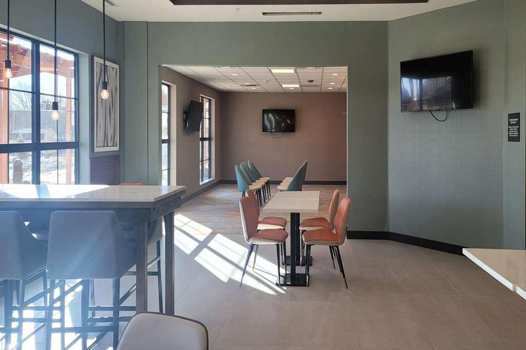 Comfort Suites Cheyenne Interior photo