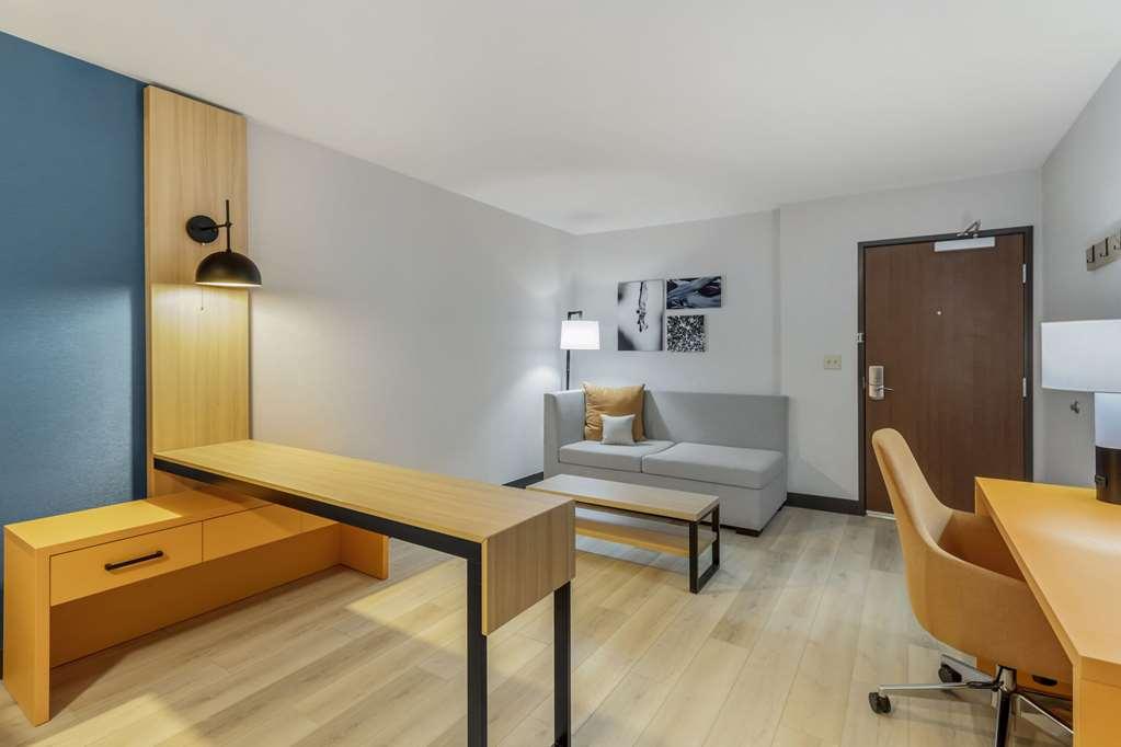 Comfort Suites Cheyenne Room photo
